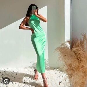 Elegant Green Halter Maxi Dress